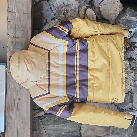 Section VTG Y2K Retro Nylon Snowboard Ski Jacket Women's Size XSmall - Picture 3 of 16